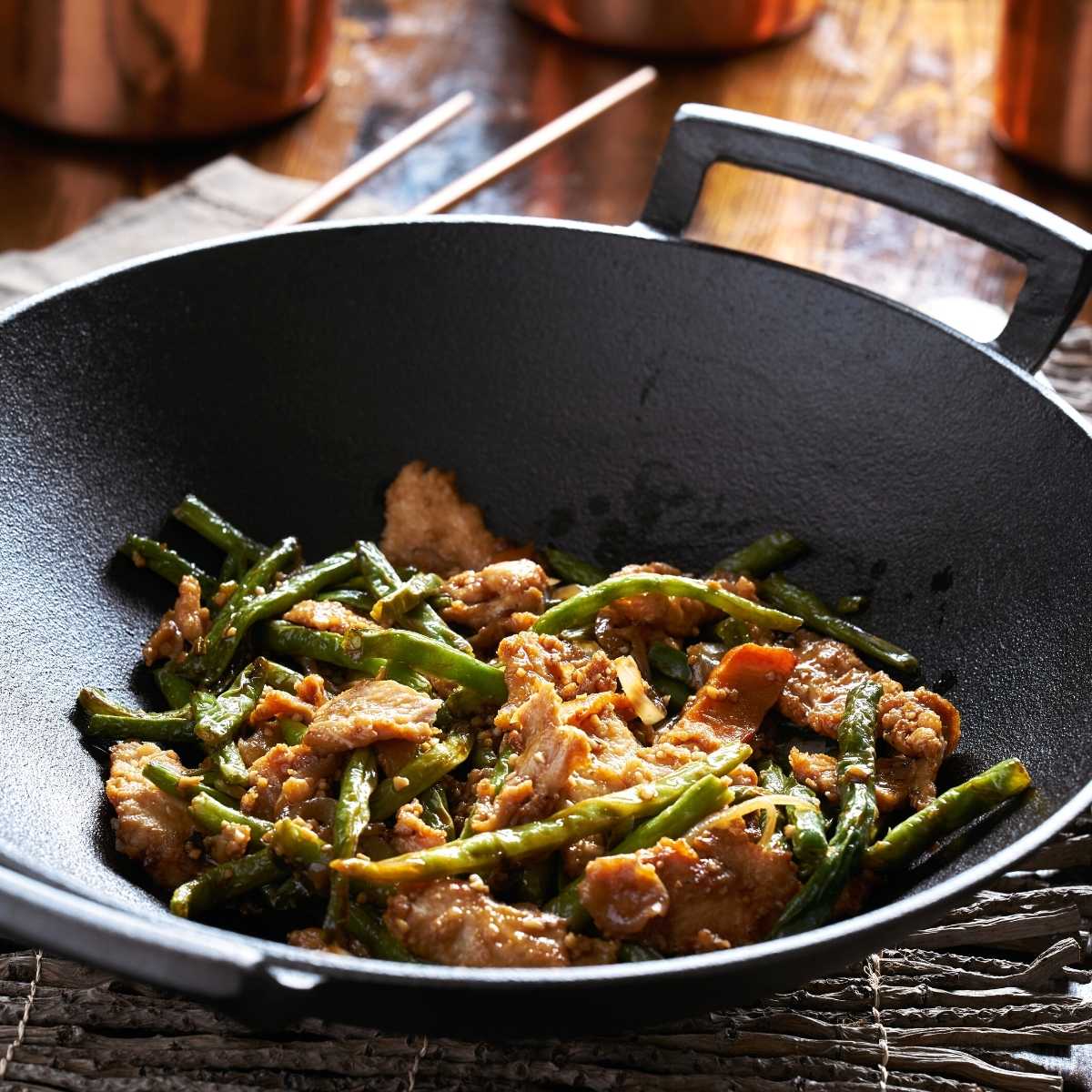 Wok En Fonte TAINO 33cm - Poêle Barbecue Universelle Avec Poignées
