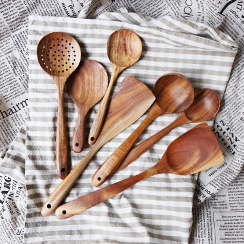 spatule en bois cuisine