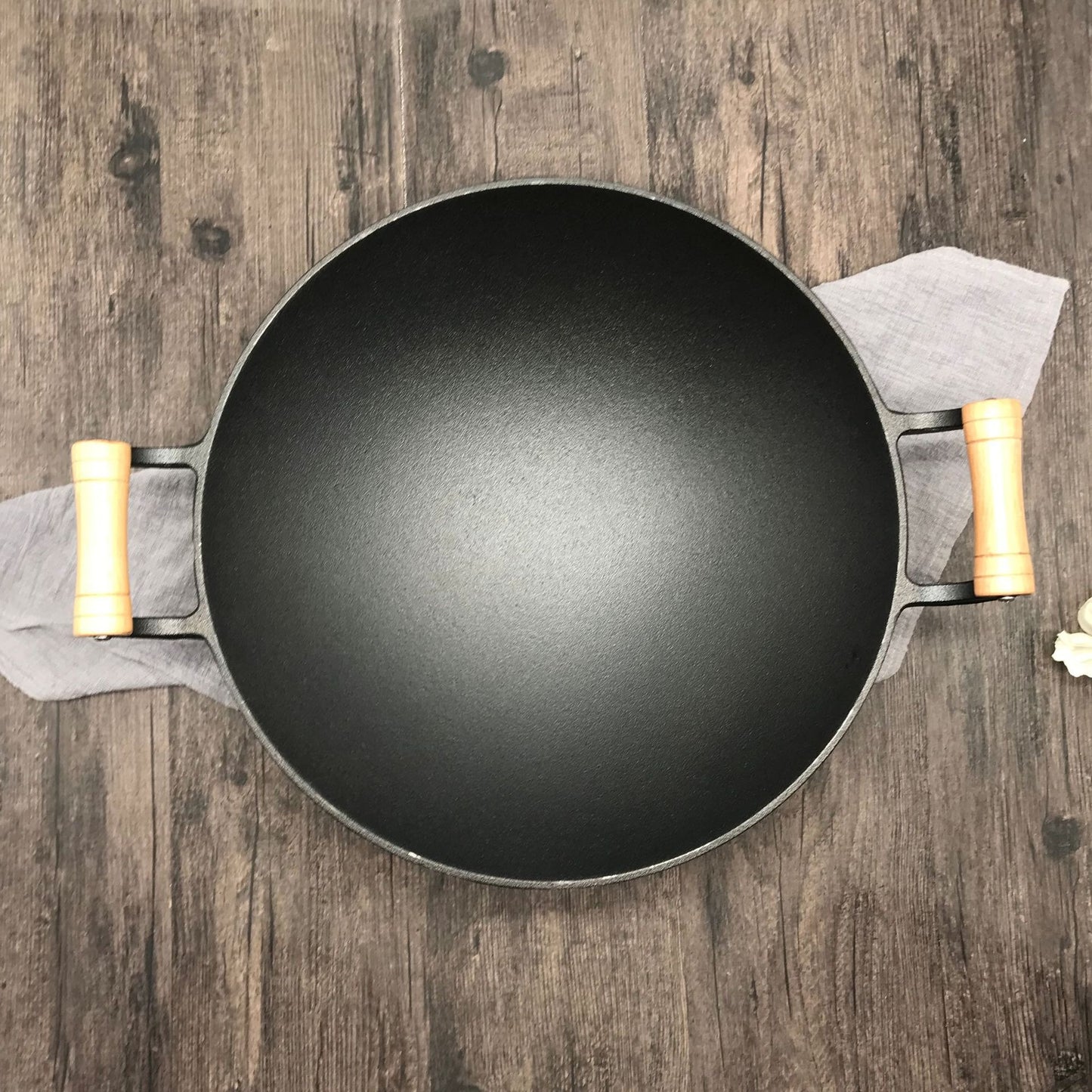 Wok en Fonte pour Barbecue