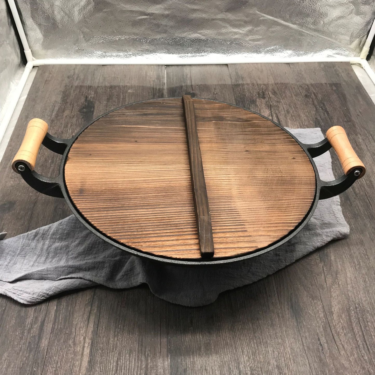 Wok en Fonte pour Barbecue