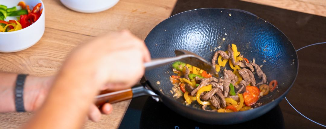Le Wok à Induction : Révolution dans la Cuisine Moderne Image