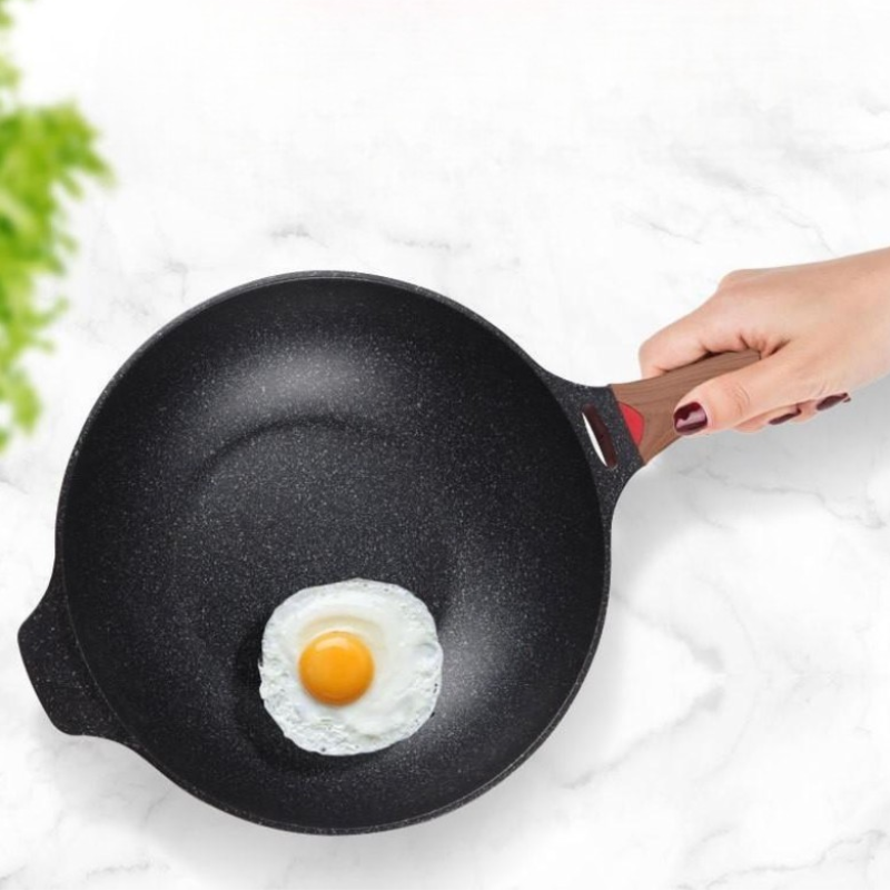 Wok design rouge avec couvercle
