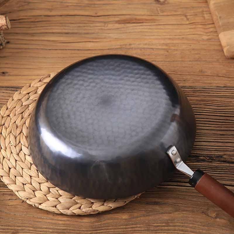 flat-bottom-cast-iron-wok