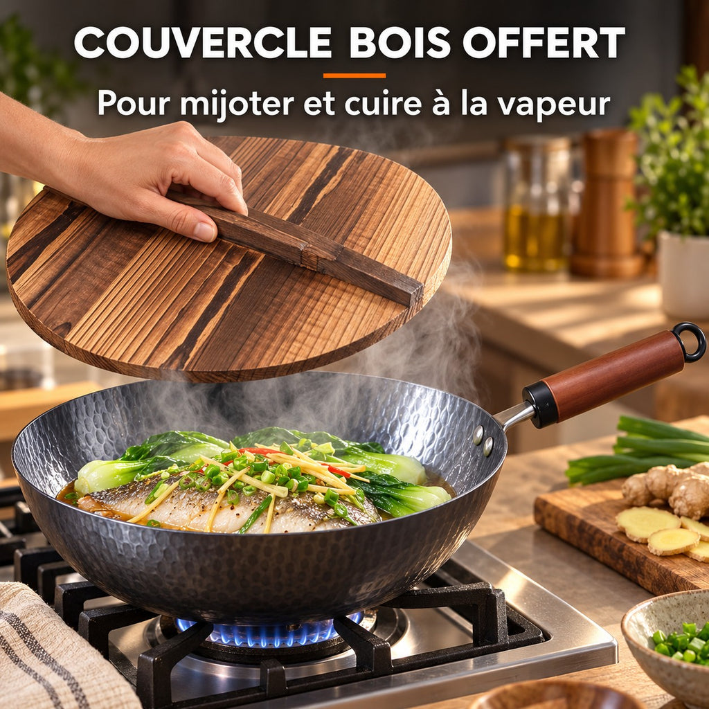 Le Pekaji Wok Acier au Carbone à Fond Plat, COUVERCLE BOIS OFFERT : Pour mijoter et cuire à la vapeur