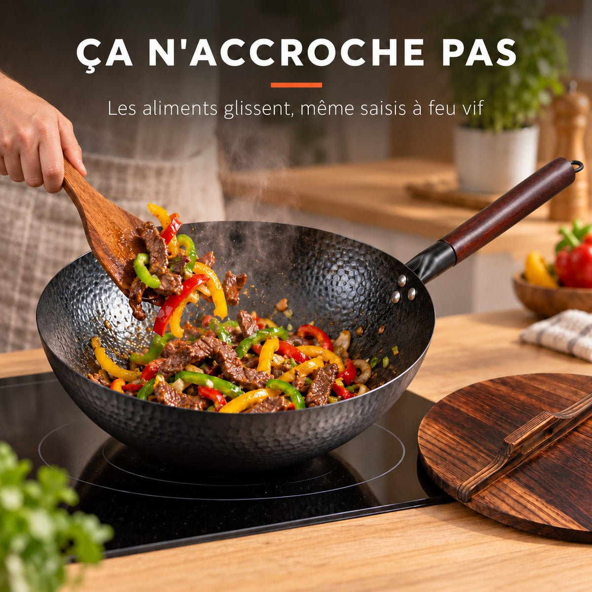 Le Shirane Wok Japonais sur induction : les aliments glissent, ça n'accroche pas, même saisis à feu vif