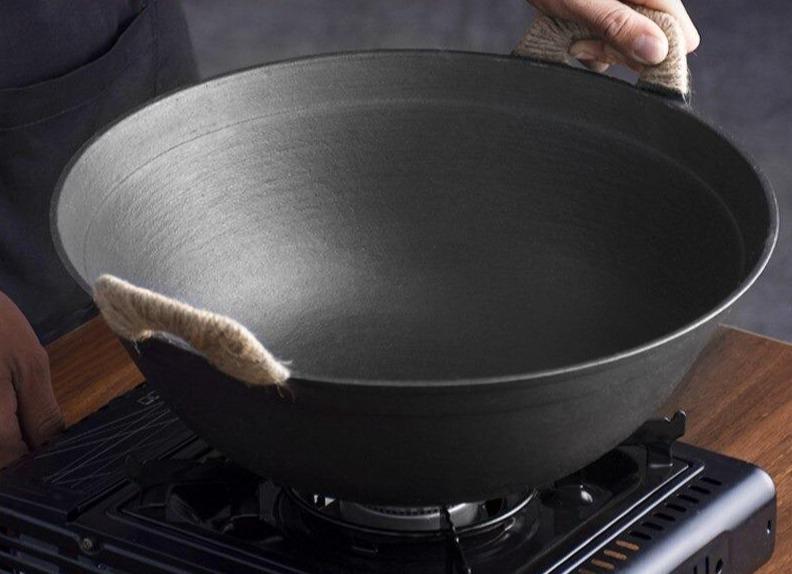 Grand Wok en Fonte